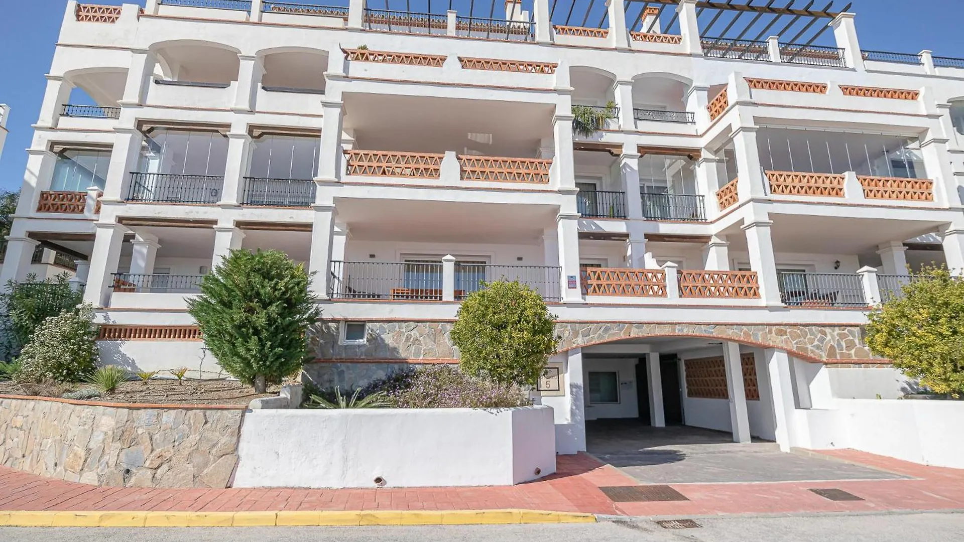 Apartment Pool Apt Calahonda 2 With Sea View - Happy Rentals Sitio de Calahonda